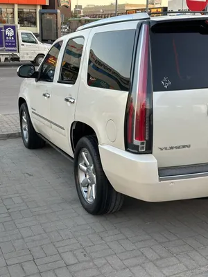 GMC YUKON 2010
