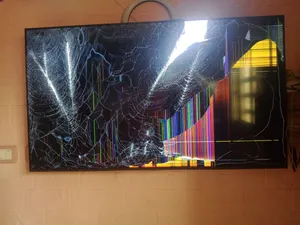 للبيع شاشة سامسونج Samsung 55 إنش 4K مكسورة