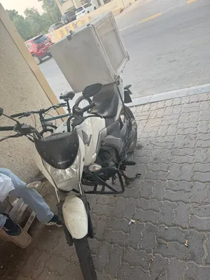 هوندا دراجة توصيل الطلبات 2019 Ownership and insurance expired 2019 Honda delivery motorcycles