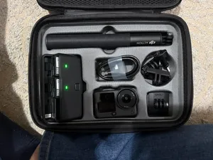 Dji action 6 adventure combo + 128GB SanDisk Extreme pro I 2 years salama warranty I + Original box