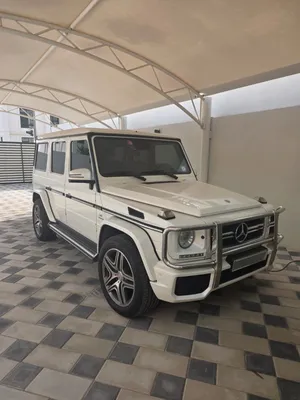 Mercedes-Benz G63 AMG GCC Specs White / Red & Black Leather