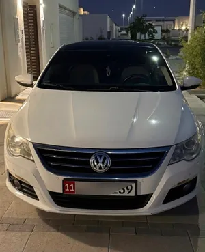 Used Volkswagen Passat in Abu Dhabi