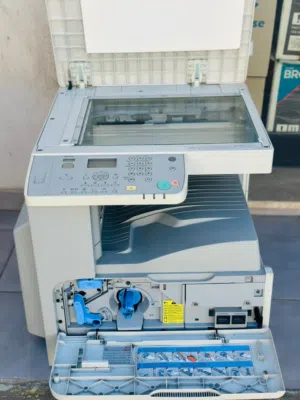 Canon 2420 محليه ماشيه 34الف