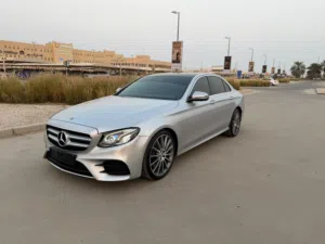 مرسيدس E300