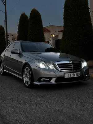 مرسيدس E200 2011