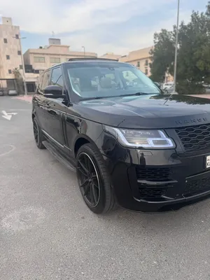 Used Land Rover Range Rover in Farwaniya