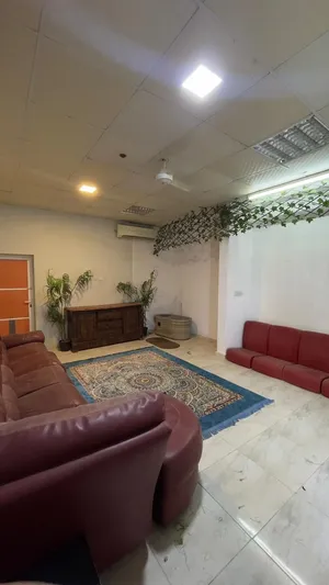 للبيع منزل شعبي فـ صحم – ديل آل عبدالسلام المكان: قريب من مسجد جابر بن زيد، موقع راقي وهادي،