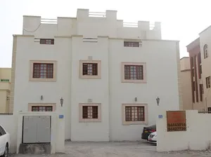 غرف راقية مكيفة للطلاب والموظفين و شقق راقية مكيفة للعوائل