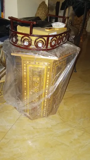 طقم طاولات شغل يدوي مميز جداد ب70دينار 3قطع