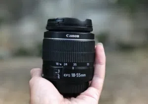 للبيع عدسة كانون EFS 18-55mm