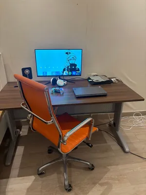 سيت اب طاوله وكرسي وشاشه