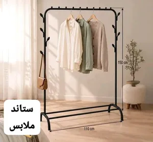 ستاند ملابس أسود،أبيض