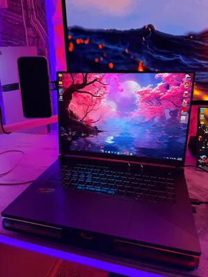 ROG Strix لابتوب مع مراوح و ماوس و حقيبة يد استعمال بسيط اقل من 7 شهور
