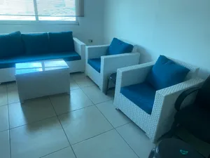 طقم راتان مقاعد وطاوله مع  أغطيه(كفرات) للطقم كامل