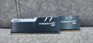 G SKILL TRIDENT Z 8GB 3000HZ