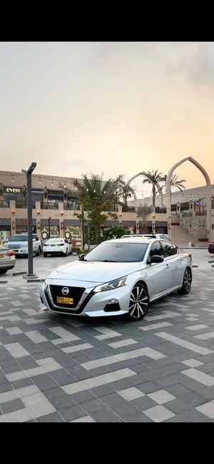 Used Nissan Altima in Al Batinah