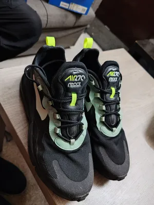 Nike Air Max 270