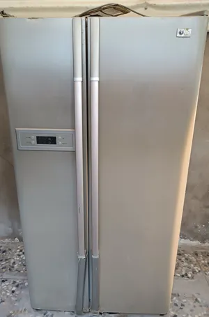 ثلاجة للبيع