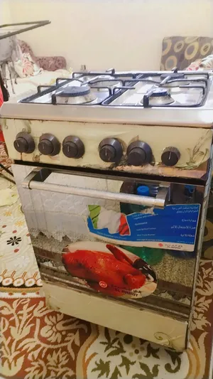 طباخ مستعمل شغال ما بي شي