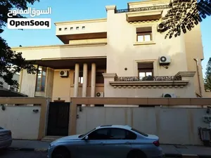 فيلا للايجار دورين وملحق موقع زناته،قرب الطريق
