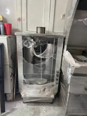 عده مطعم شاورما مستعمله بوضع ممتاز و سعر حرق