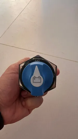 قاطع كهرب السياره