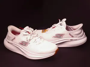 SKECHERS GO WALK MAX