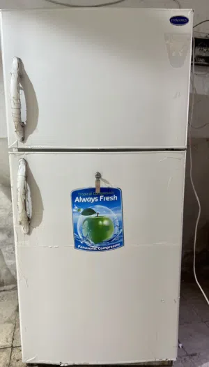 ثلاجة مستعملة للبيع