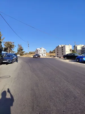 سكنية عرقوب خلدا قطعه مميزه فيها منسوب مساحه الارض دونم موقع مميز