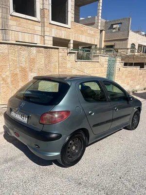 بيجو 206 مميزه بسعر مغري موديل 2006 اوتوماتيك