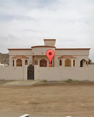 للبيع منزل سكنى مفروش فى ثميد