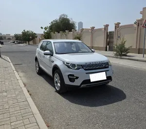 Dhs 22500/= Land Rover Discovery Sport 2016 Gcc مسرفس بالكامل تشيكات وكالة - بدون حوادث - رقم واحد