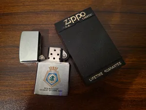 للبيع ولاعة zippo اصلية