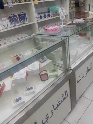 محل تجاري الزرقاء شارع الامير شاكر شارع الحسبه مقابل أبناء مصطفى العامودي للمجمدات وحلويات الاهرام