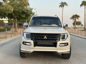 Mitsubishi Pajero GCC model 2020