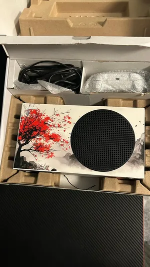 للبيع Xbox Series S نظيف ومستعمل