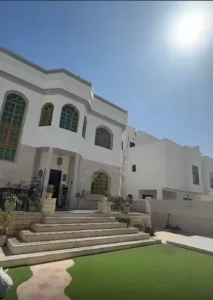 فيلا مميزه 7 غرف بالحيل الجنوبيه للبيع موقع ممتاز وسعر مميز قريب الشارع العام