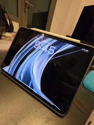 iPad Pro 11 inch M5 256gb with Pencil Pro and Magic Keyboard