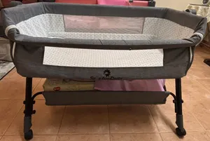 Star & Daisy Bassinet