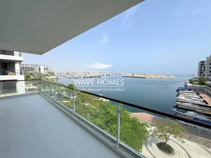 2 Bedroom Apartment with Marina & Ocean Views for Rent in Al Mouj - شقة للإيجار مكونة من غرفتي نوم