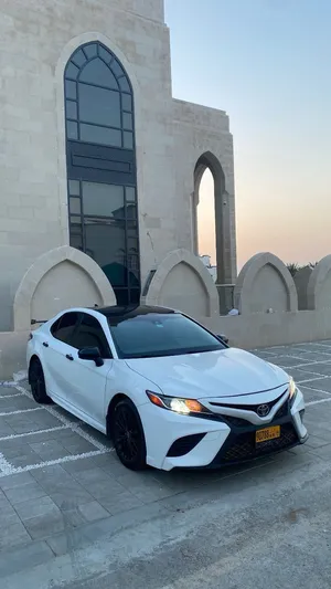 كامري 2020 SE _ تسجيل جديد _ حادث خفيف خفيف جدا _ نظيف ومسرفس وجاهز