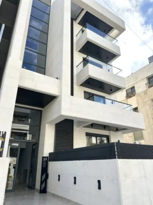 200 m2 3 Bedrooms Apartments for Sale in Amman Al Rabiah