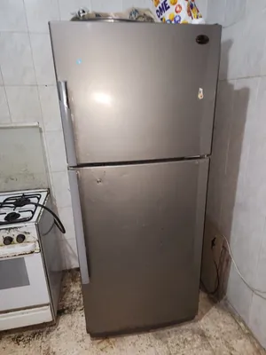 ثلاجة للبيع