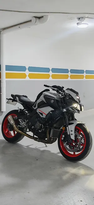 Yamaha Mt_10 للبيع كاش او اقساط