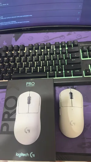 PRO X Superlight 2 (LIGHTSPEED wireless) barely used new i can negotiate the price