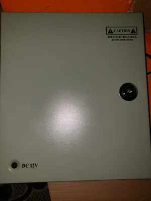 صندوق بور سبلاي لكاميرات المراقبة 9 منافذ 12V بنص القيمه ابيعه