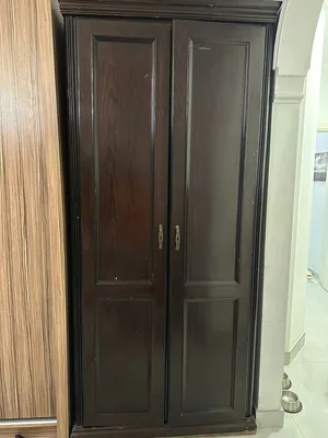 خزانة ملابس
