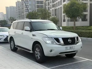 نيسان باترول SE موديل 2012 خليجي الماكينه الصغيره المطلوبه  – بدون حوادث