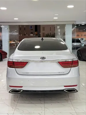 Kia Quoris