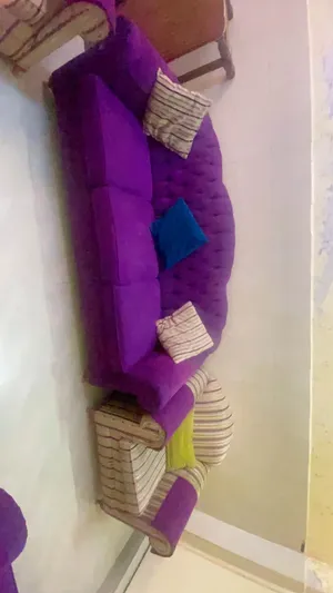 طقم كنب بحالة ممتازة للبيع